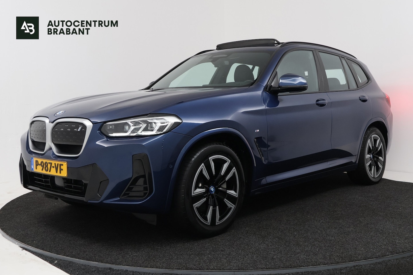 BMW iX3 - Executive 80 kWh SOH 100% (PANORAMADAK, CAMERA, SFEERVERLICHTING, STOELVERWARMING, ELEKTR - AutoWereld.nl