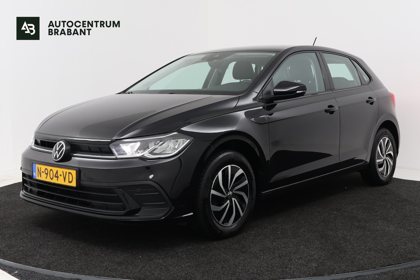 Volkswagen Polo - 1.0 TSI Life Business (STOELVERWARMING, CAMERA, CRUISE ADAPTIEF, NAVIGATIE, PARKEERSENSORE - AutoWereld.nl