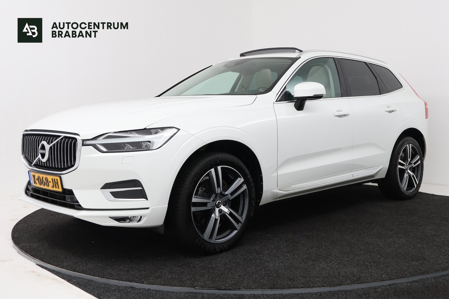Volvo XC60 - 2.0 T5 AWD Inscription (PANORAMADAK, CAMERA, STOELVERWARMING, ELEKTR STOELEN, NAVIGATIE, P - AutoWereld.nl