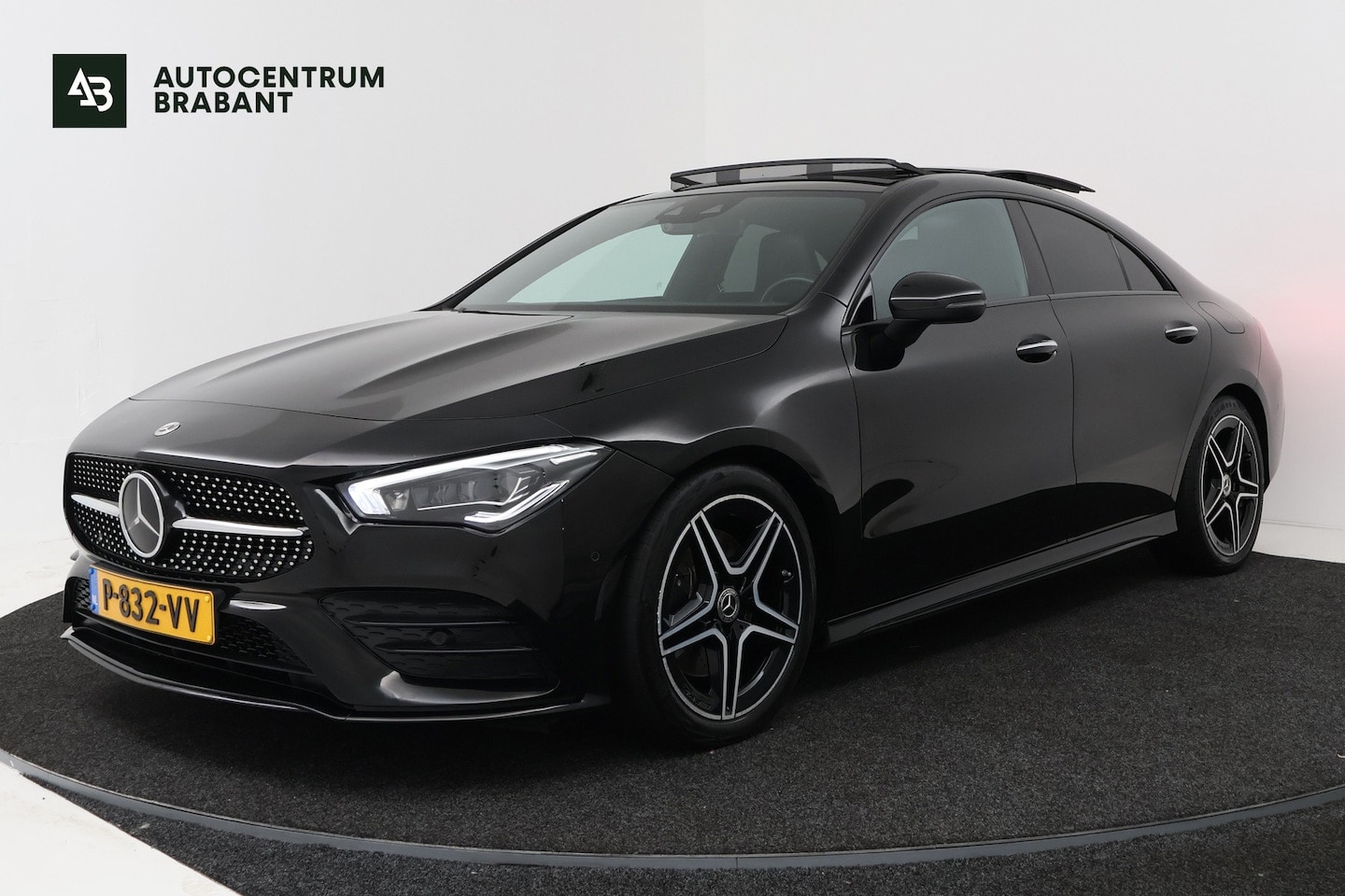 Mercedes-Benz CLA-Klasse - 200 Business Solution AMG (PANORAMADAK, STOELVERWARMING, SFEERVERLICHTING, CAMERA, CRUISE - AutoWereld.nl