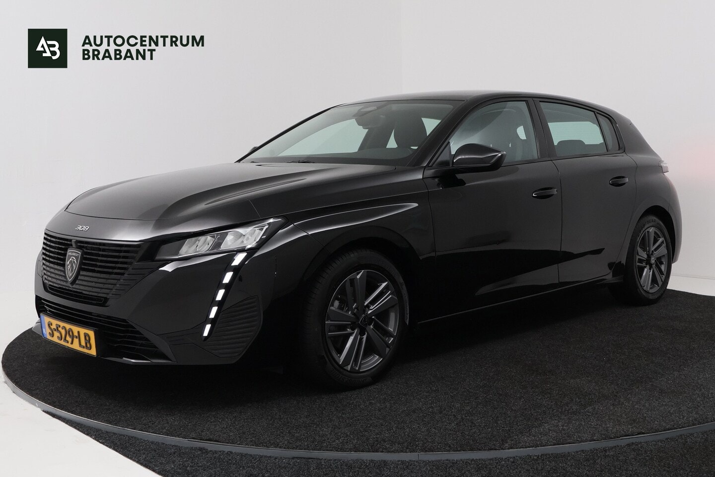 Peugeot 308 - 1.2 PureTech Active Pack Business (NAVIGATIE, STOELVERWARMING, CRUISE CONTROL, PARKEERSENS - AutoWereld.nl