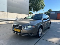 Audi A4 Limousine - 2.0 Pro Line Business automaat navi clima