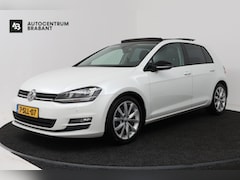 Volkswagen Golf - 1.4 TSI ACT Highline (PANORAMADAK, TREKHAAK, CAMERA, STOELVERWARMING, NAVIGATIE, PARKEERSE