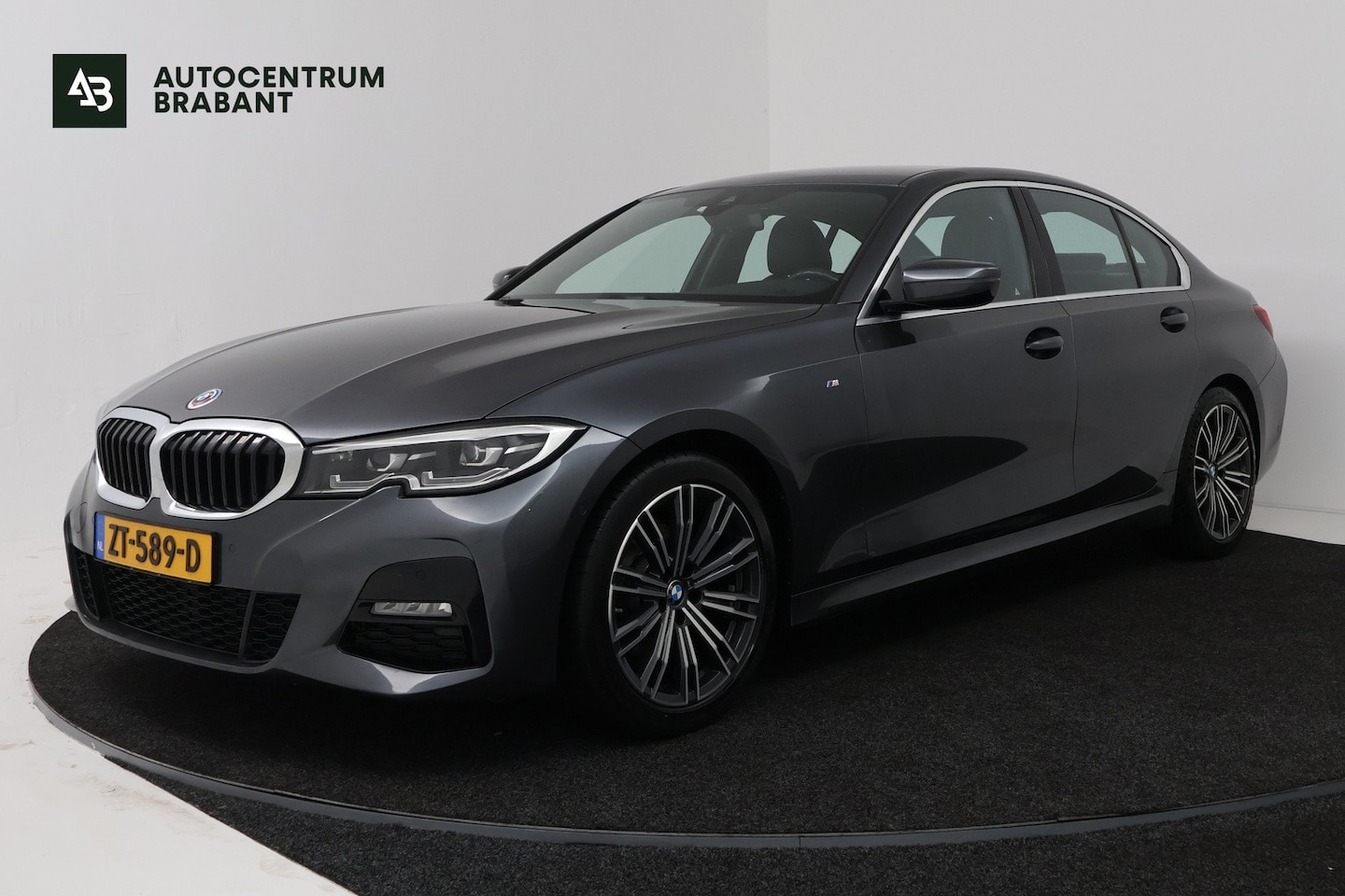 BMW 3-serie - 320i High Executive Edition (STOELVERWARMING, CAMERA, PDC, SFEERVERLICHTING, TREKHAAK AFNE - AutoWereld.nl