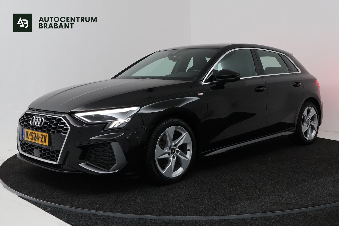 Audi A3 Sportback - 30 TFSI S edition (STOELVERWARMING, LANE-ASSIST, NAVIGATIE, PARKEERSENSOREN) - AutoWereld.nl