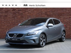 Volvo V40 - T3 Polar+ Sport | Panoramadak | Stoelverwarming | Parkeersensoren voor + achter | Parkeerc
