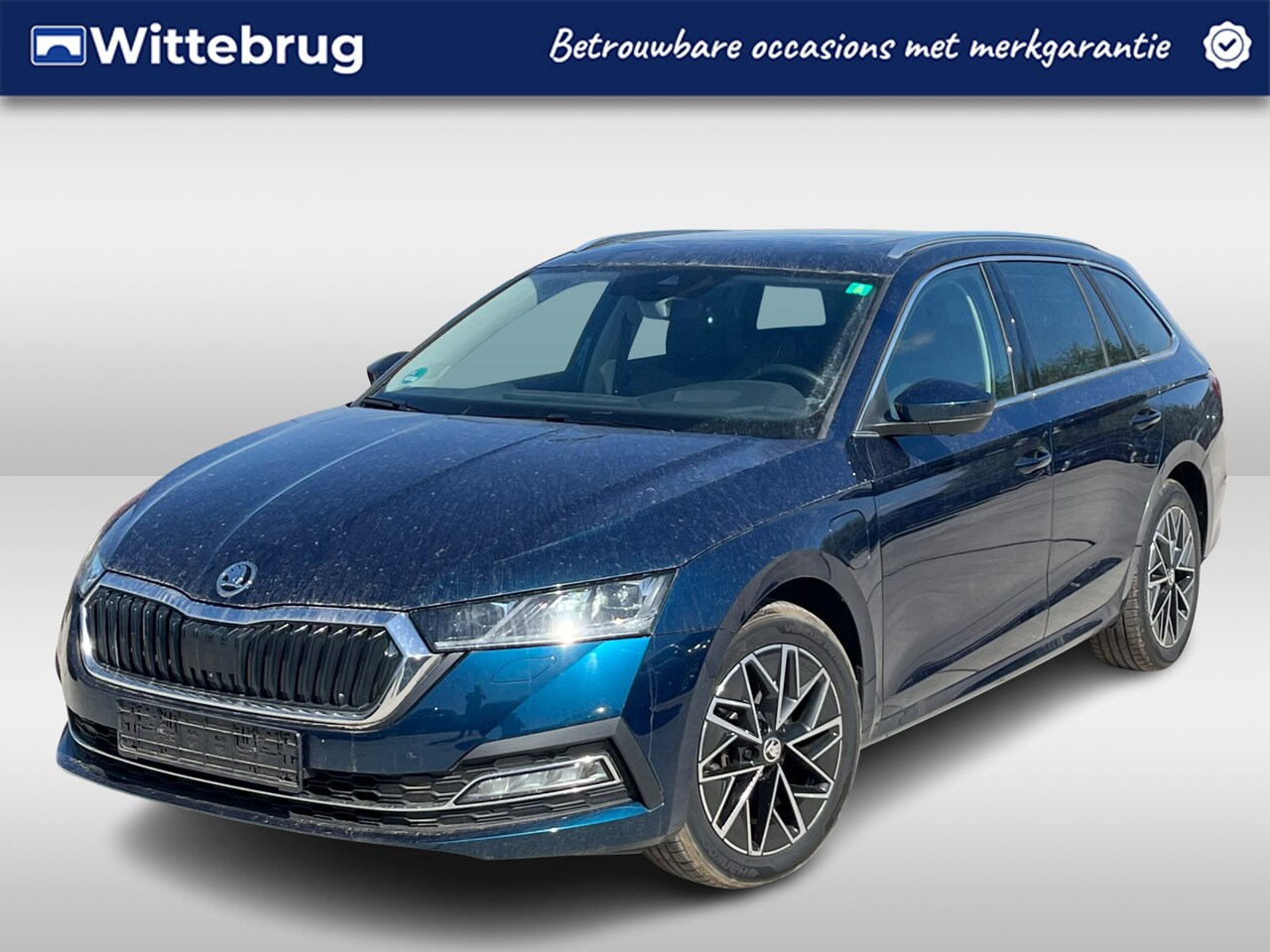 Skoda Octavia Combi - 1.4 TSI 204pk iV PHEV Style DSG Automaat / Panorama schuifdak / Navigatie / APP / LED Matr - AutoWereld.nl