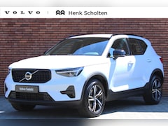 Volvo XC40 - 2.0 B4 Plus Dark | Trekhaak, inklapbaar | Stoel-/ stuurwielverwarming | Elektrisch verstel