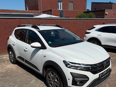 Dacia Sandero Stepway - 1.0 TCe 100 Bi-Fuel LPG G3 Expression airco navi ALLINPRIJS