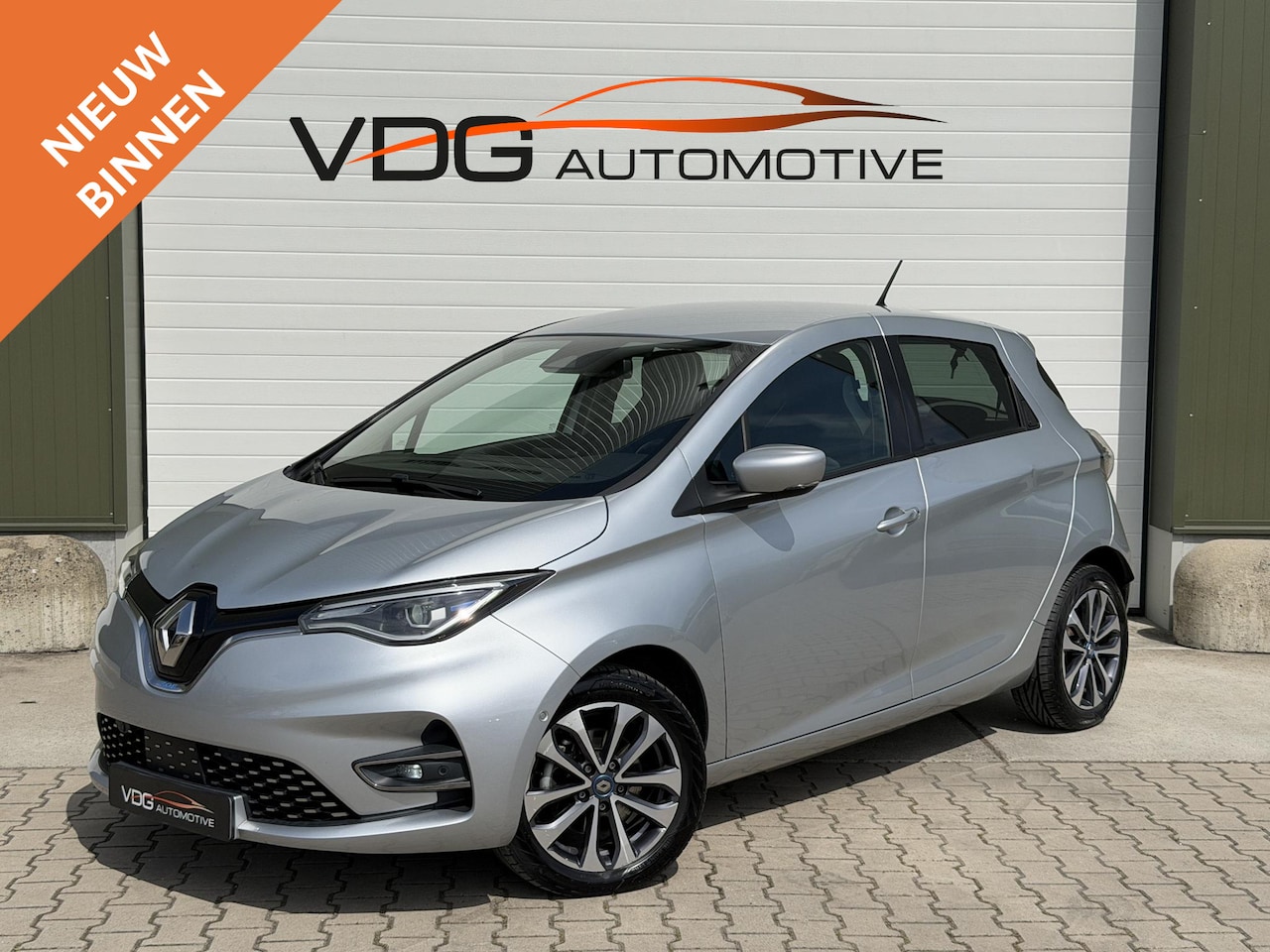 Renault Zoe - Intens B-buy 52KWH R135 / Koopaccu / SOH 97% / Snellader / Clima / Navigatie / Cruise Cont - AutoWereld.nl