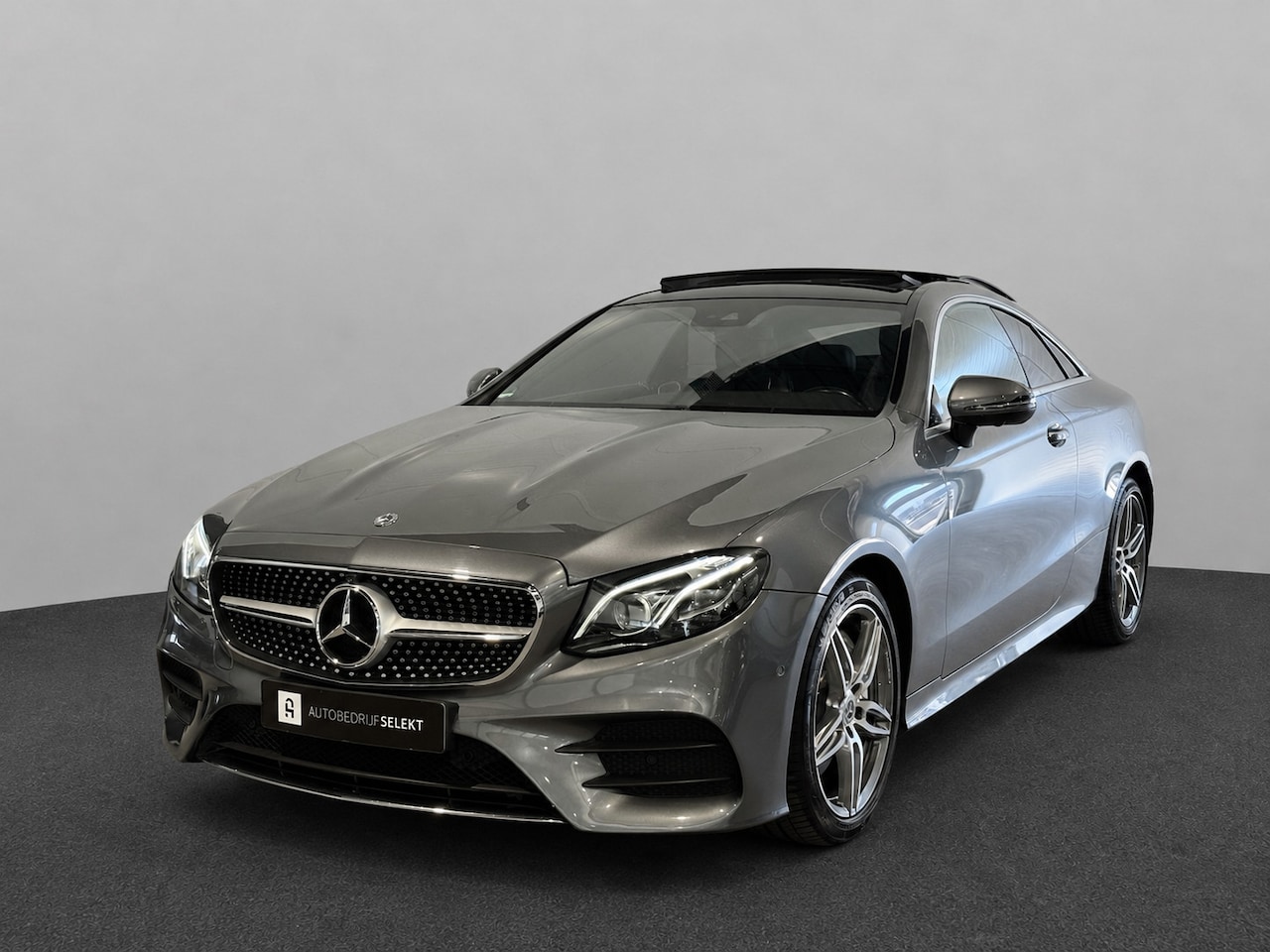 Mercedes-Benz E-klasse Coupé - 400 4MATIC Edition 1 | Pano | Burmester | Sfeer | 360 | Widescreen | Leer | Dodehoek | Car - AutoWereld.nl