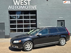 Volvo V70 - 2.4D Summum RIJDT ZEER GOED AUTOMAAT