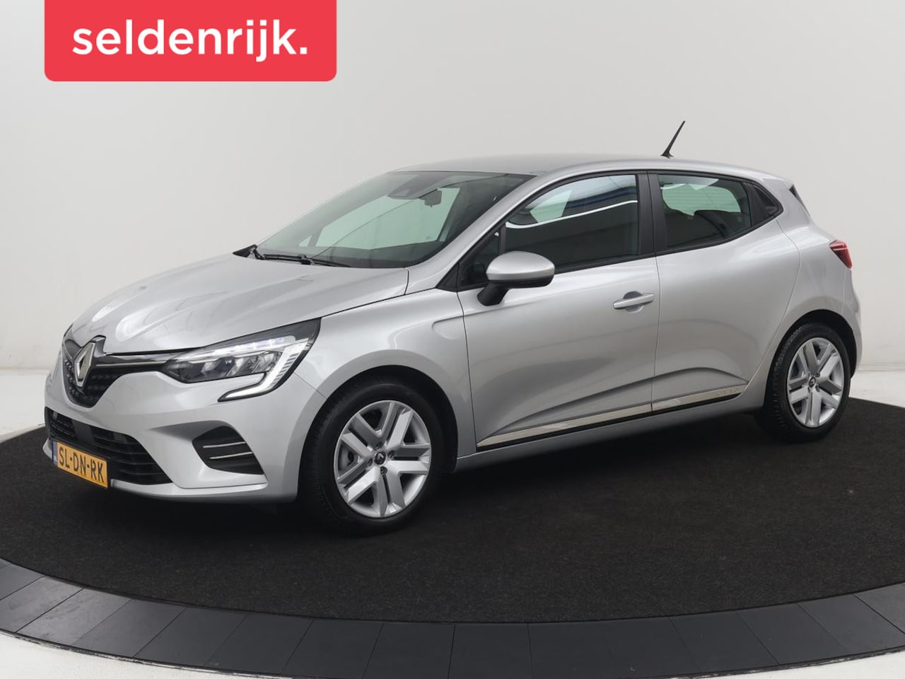 Renault Clio - 1.6 E-Tech Hybrid 140 Business Zen | Cruise control | Park assist | Carplay | Navigatie | - AutoWereld.nl