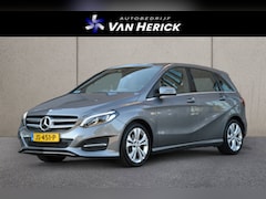 Mercedes-Benz B-klasse - 180 Ambition |Automaat | Half stof/Leder | Groot scherm
