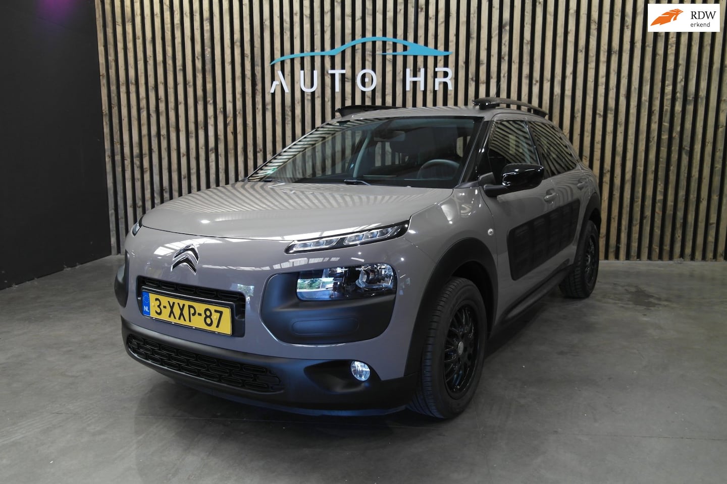 Citroën C4 Cactus - 1.2 VTi Business 1.2 VTi Business - AutoWereld.nl