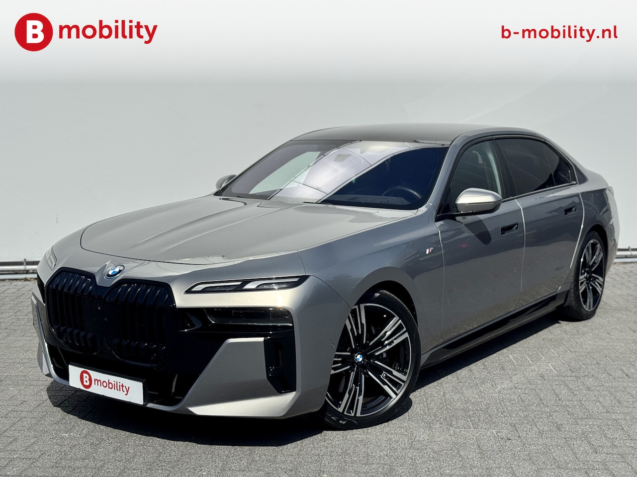 BMW i7 - xDrive60 106 kWh M-Sport Pro Panoramadak NL Auto! | Bowers&Wilkins | Driving Assistand Pro - AutoWereld.nl