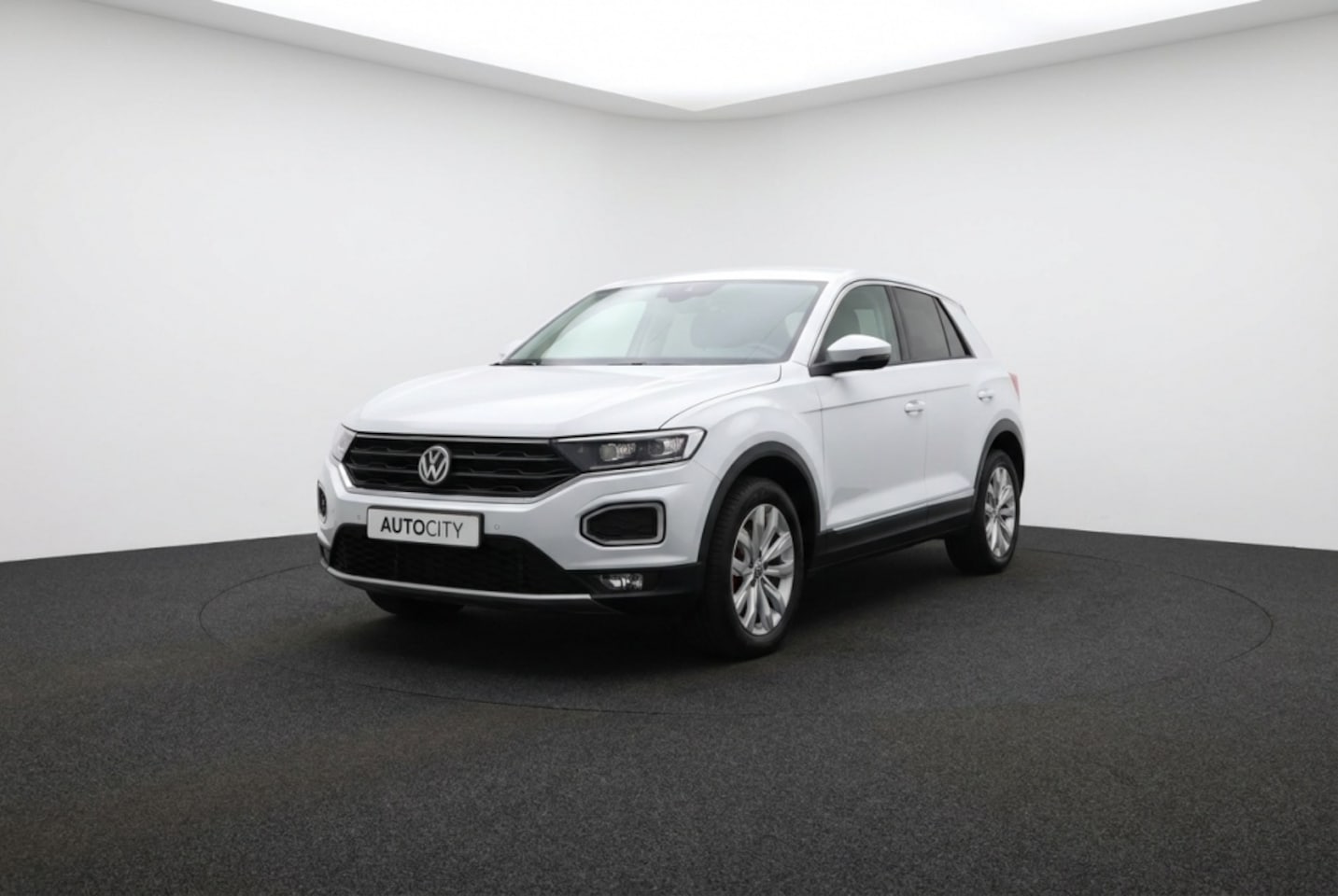 Volkswagen T-Roc - 1.5 TSI DSG Sport Adaptive l Camera l Virtual Cockpit - AutoWereld.nl