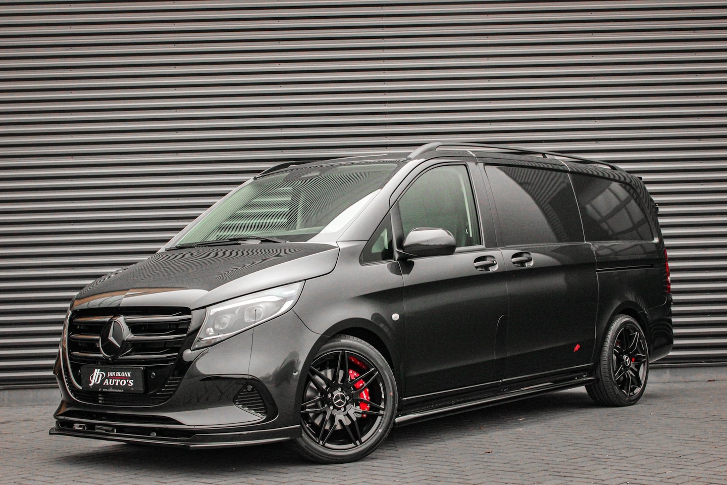 Mercedes-Benz Vito - 119 CDI L2 SELECT LANG LEDEREN BEKLEDING / 2XSCHUIFDEUR / BPM VRIJ / VERLAAGD / AMG / APPL - AutoWereld.nl