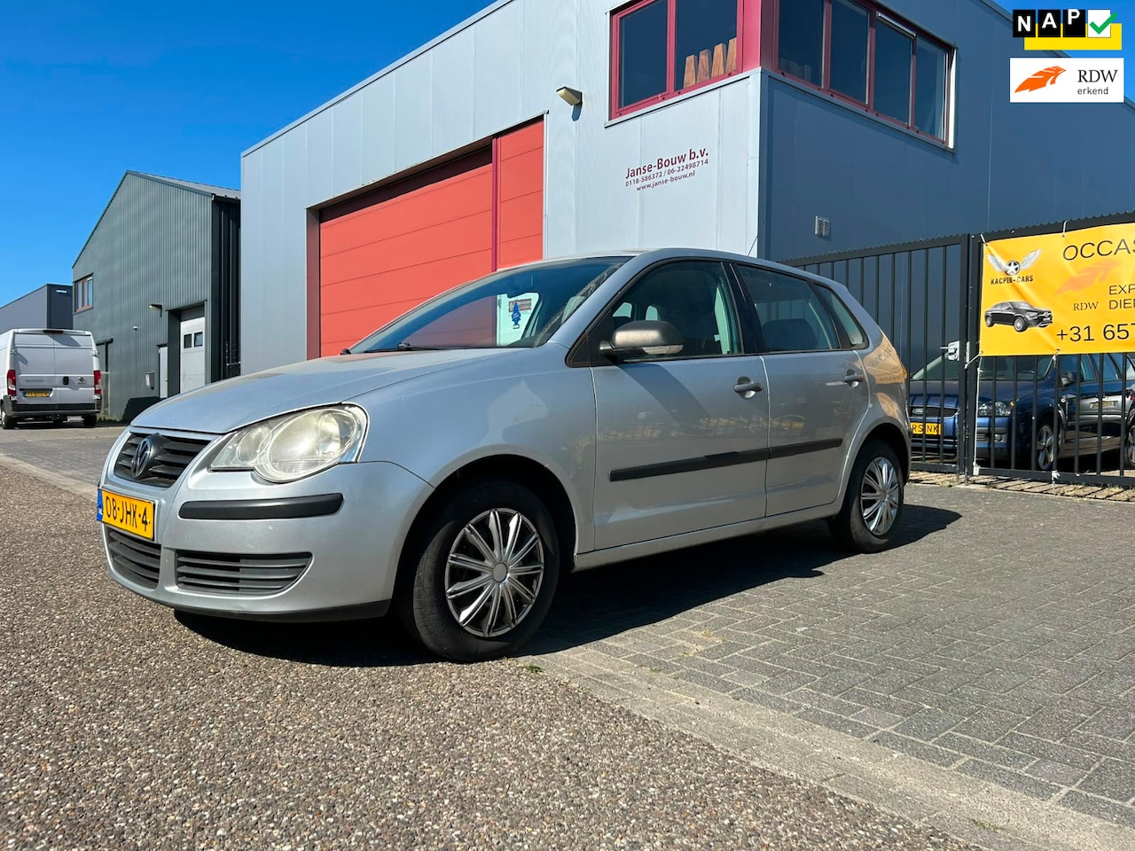 Volkswagen Polo - 1.2-12V Trendline Airco/Incl. Nieuwe APK/DBKetting vervangen - AutoWereld.nl