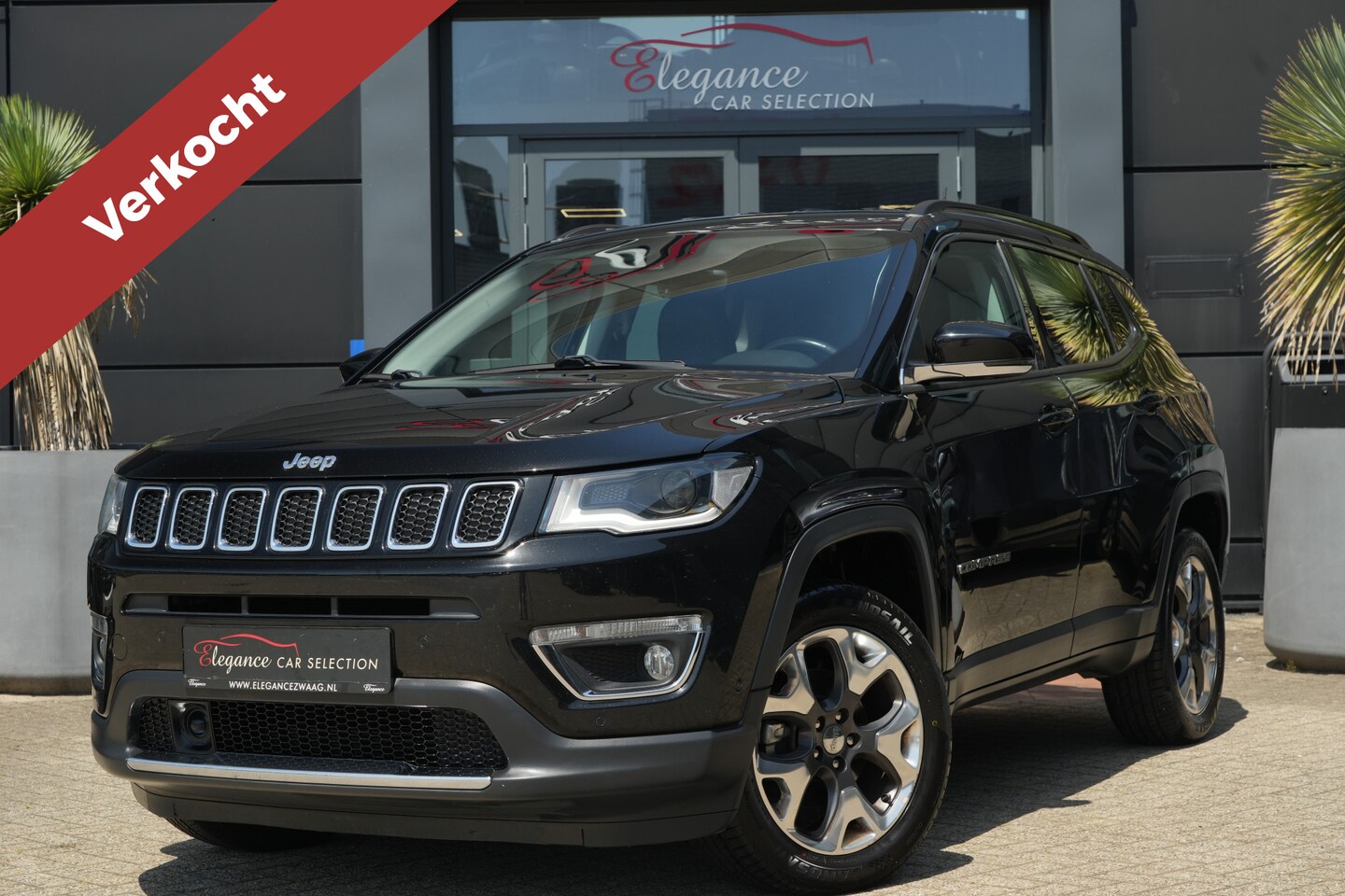 Jeep Compass - 1.4 MultiAir Limited 4x4 170pk Navigatie/Camera/AdaptieveCruiseControl - AutoWereld.nl
