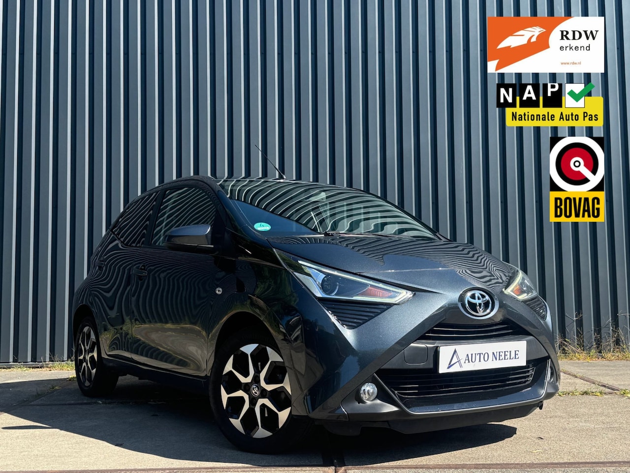 Toyota Aygo - 1.0 x-clusiv Camera, Carplay, NAP, Trehaak - AutoWereld.nl
