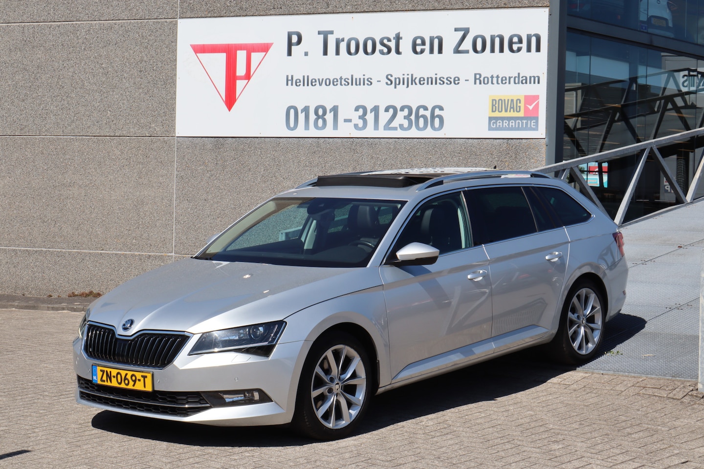 Skoda Superb Combi - 1.5 TSI ACT FULL OPTIONS!! Automaat/Orig NL/Panoramadak/Apple carlay/Virtueel cockpit/Stoe - AutoWereld.nl