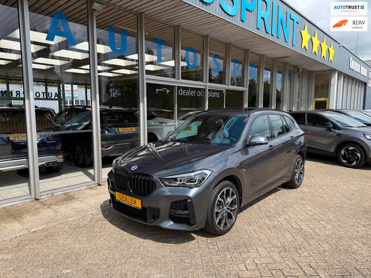 BMW X1 - SDrive18i M-SPORT High Executive PANORAMA , NAVI , LEDER - AutoWereld.nl