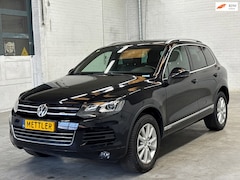 Volkswagen Touareg - 3.0 TDI Highline |LED | TREKHAAK | MOTORSCHADE