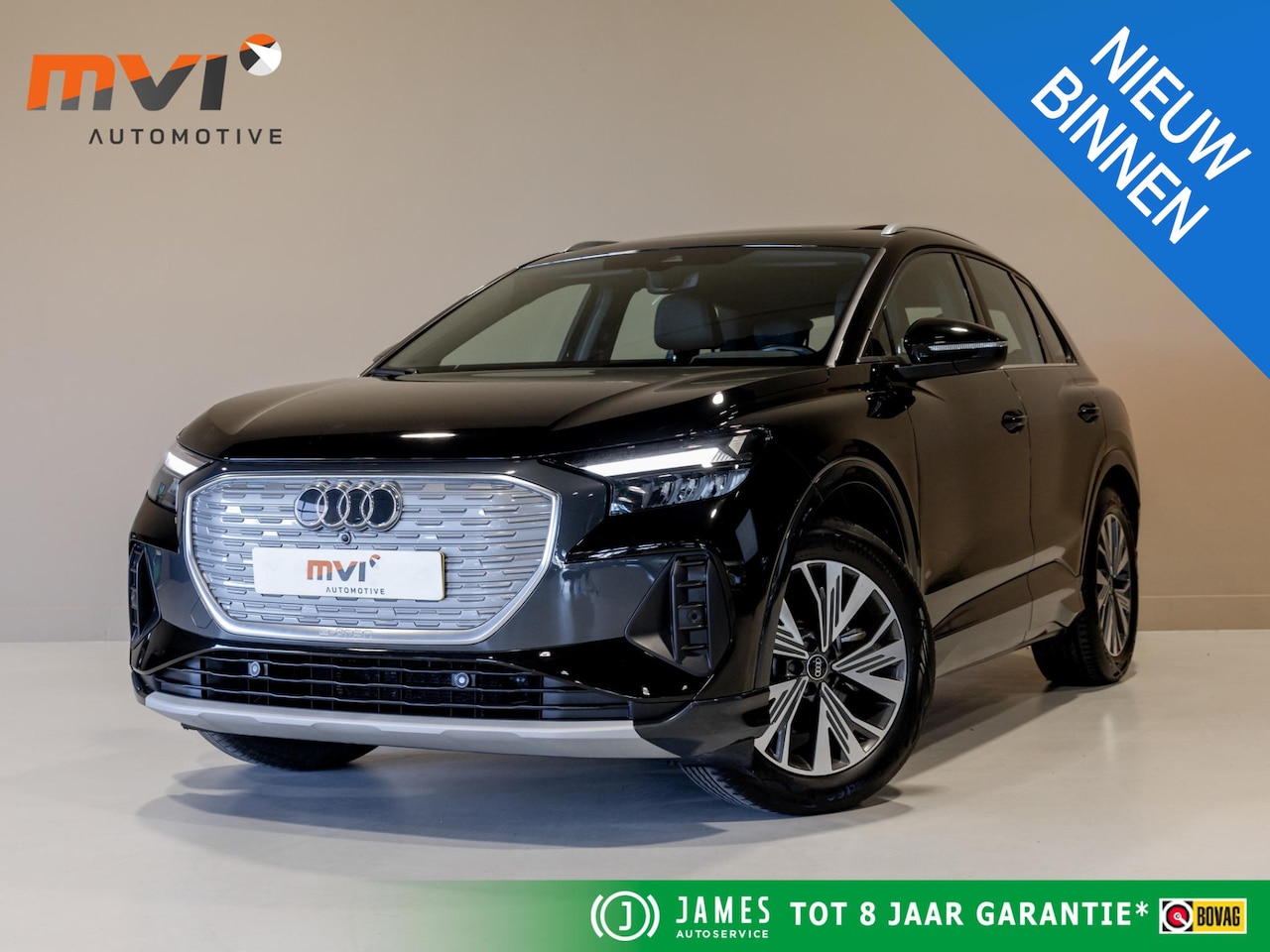Audi Q4 e-tron - 35 Launch edition 55 kWh 170pk / Panoramadak / Trekhaak / Lederen bekleding / Navigatie / - AutoWereld.nl
