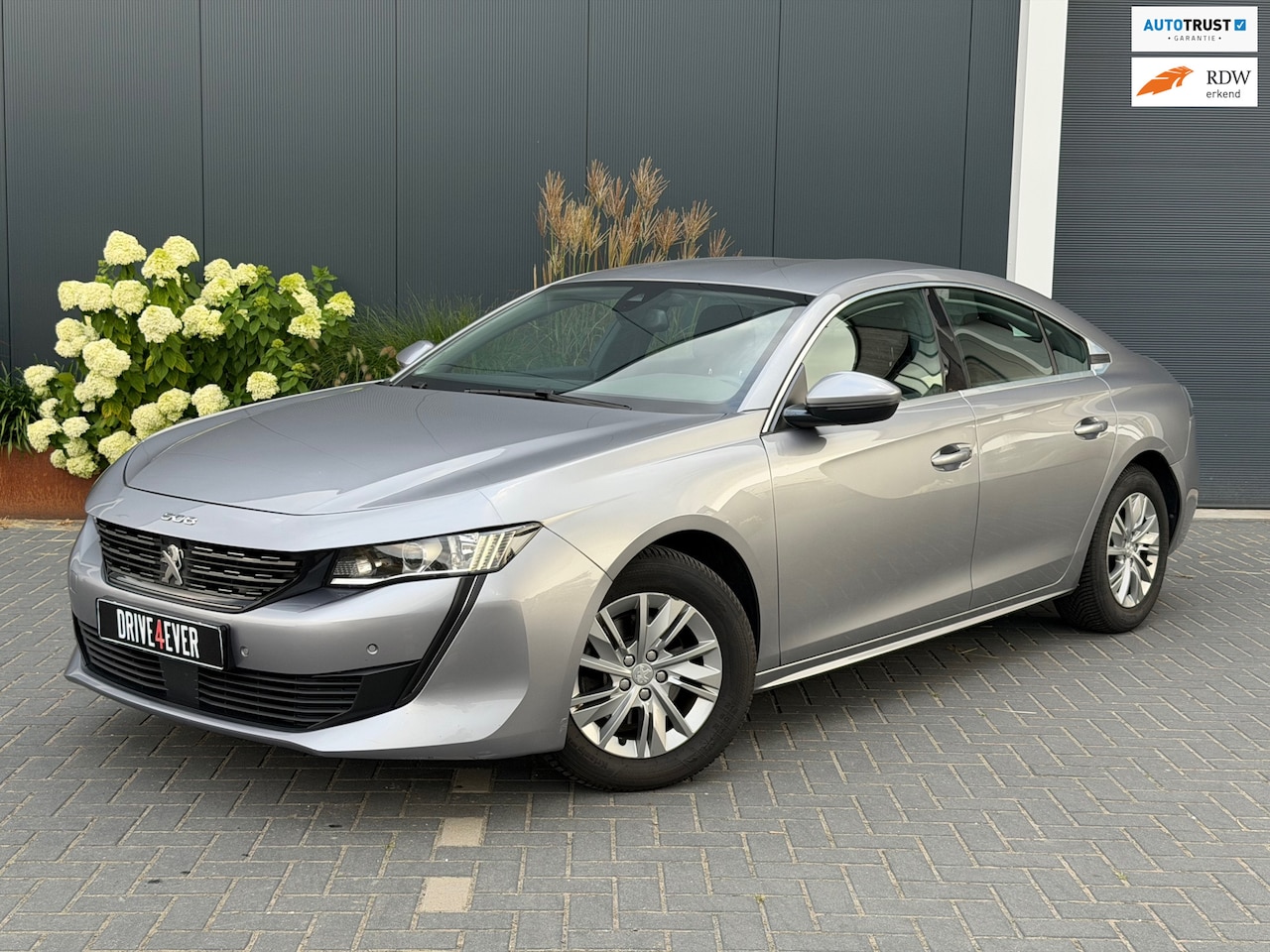 Peugeot 508 - 1.2 PureTech Allure m22 NAVI|CAMERA|CLIMATE|SPORTVELGEN - AutoWereld.nl