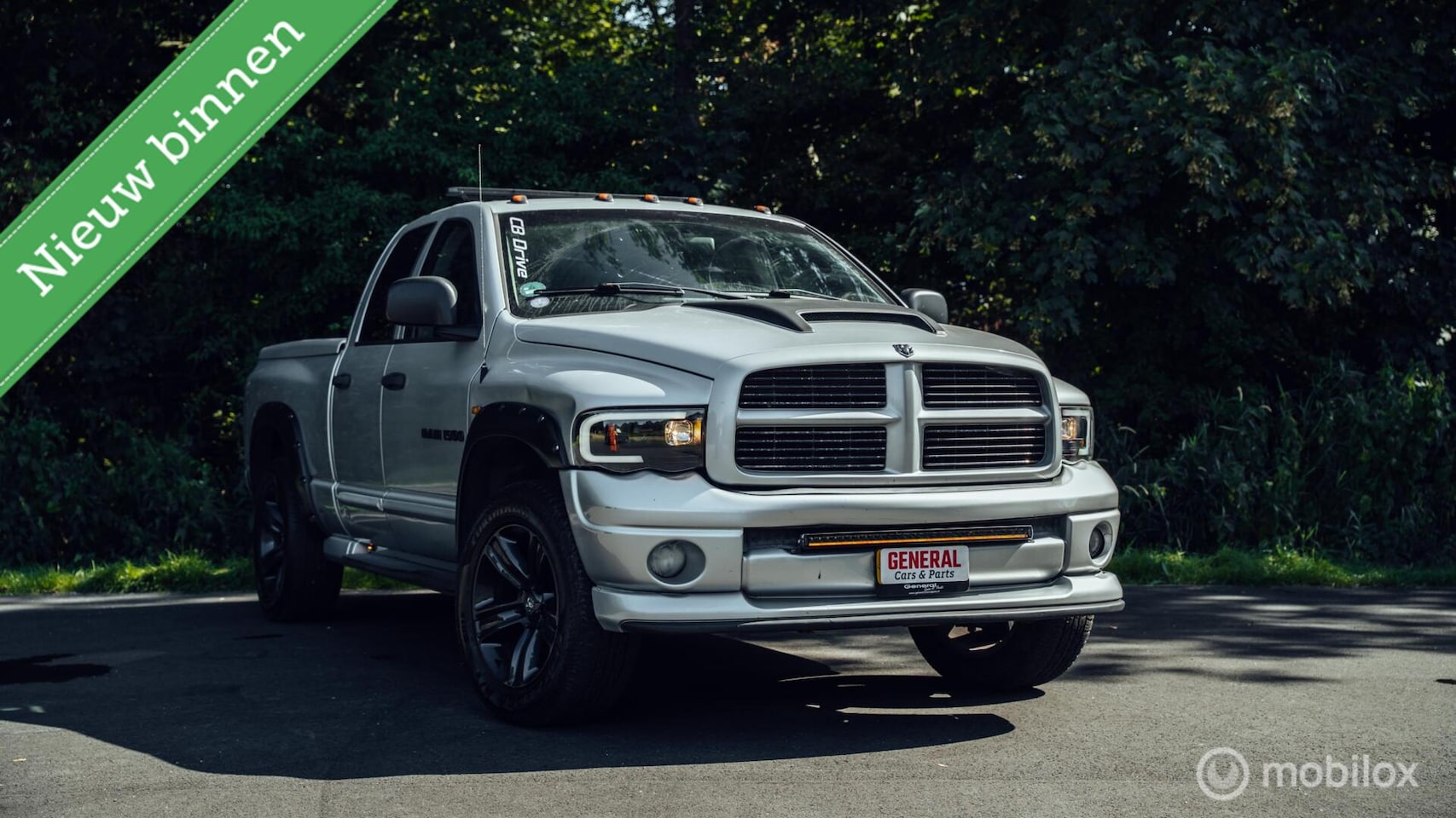 Dodge Ram 1500 - Laramie Quad Cab 4x4 - AutoWereld.nl