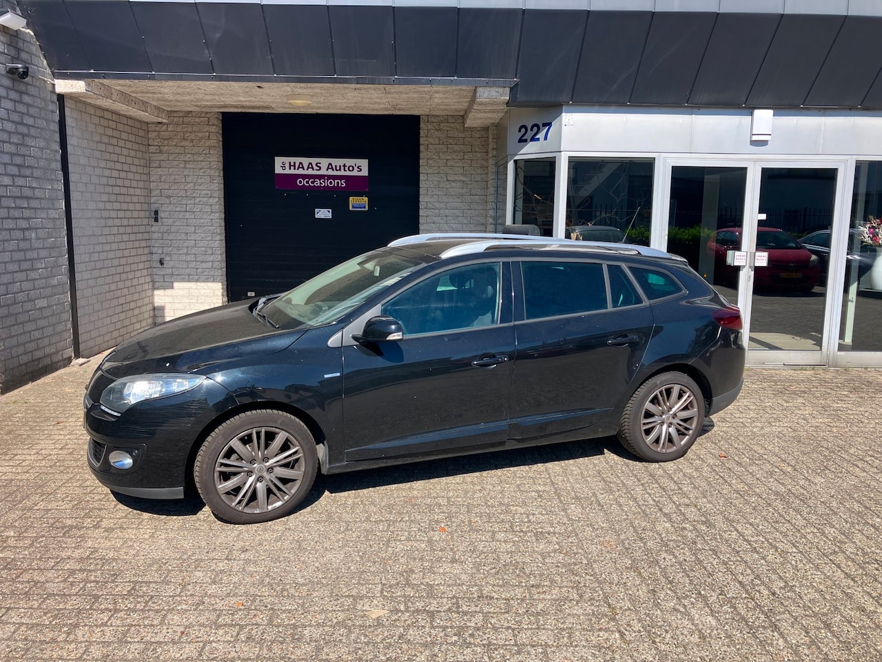 Renault Mégane Estate - 1.5 dCi Bose / KOPPELING DEFECT / NAVI / CLIMA / - AutoWereld.nl