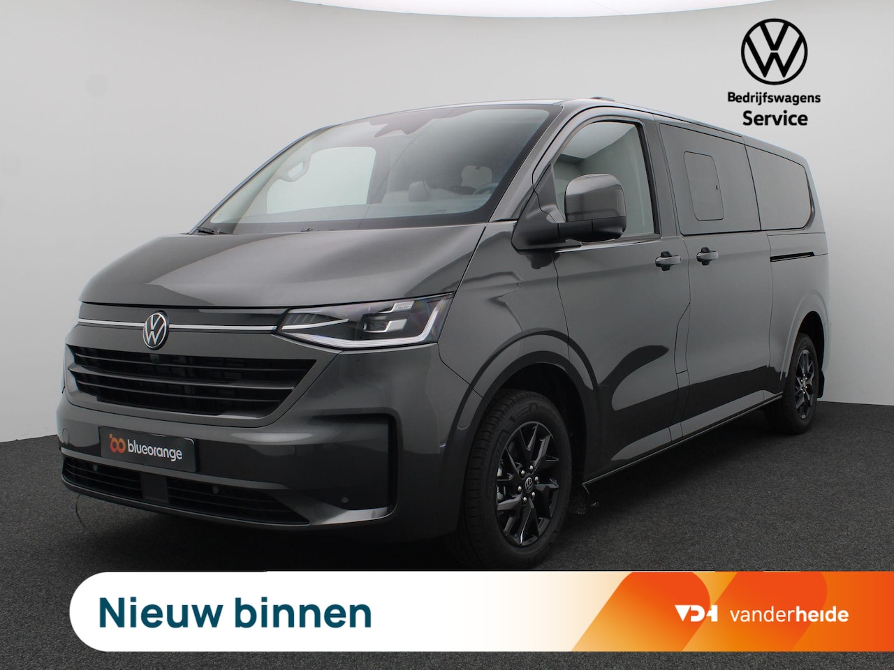 Volkswagen Transporter Caravelle - 2.5 L2H1 eHybrid Style 233PK Aut. Trekhaak, 360gr. Camera, Navi, Side Assist, Keyless, Mat - AutoWereld.nl