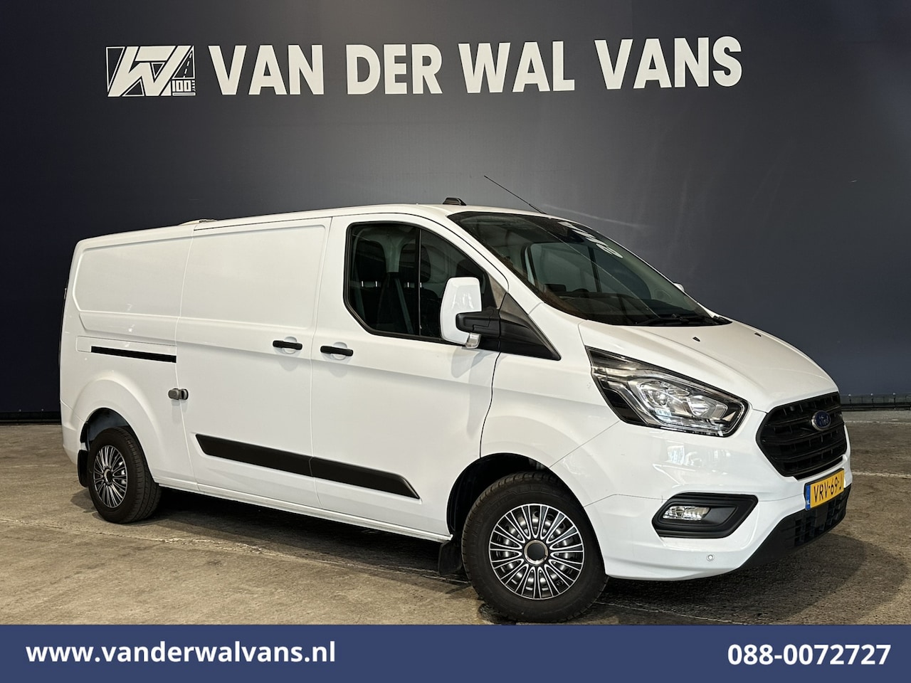 Ford Transit Custom - 2.0 TDCI 130pk L2H1 Euro6 Airco | Camera | Apple Carplay | LED | Cruisecontrol | 2800kg Tr - AutoWereld.nl