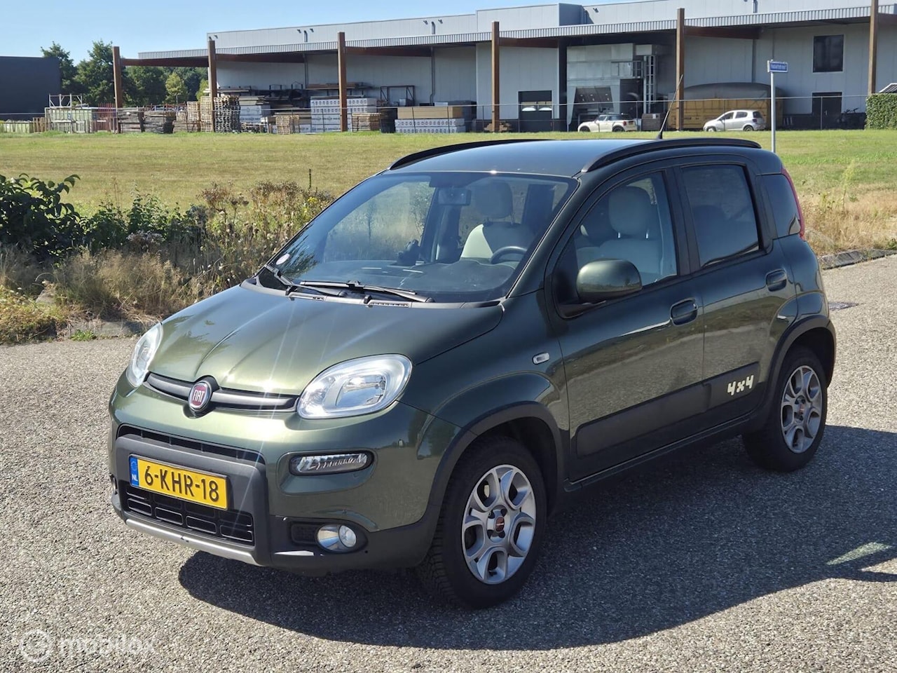 Fiat Panda - 0.9 TwinAir 4x4Climbing Airco / Cruise / Trekhaak - AutoWereld.nl