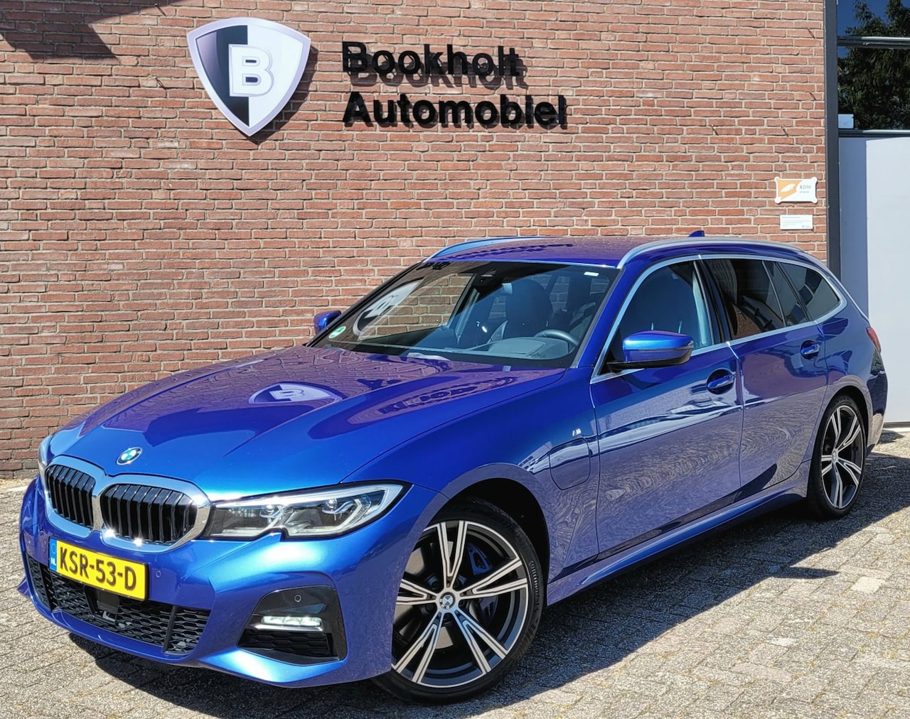 BMW 3-serie Touring - 330e M-sport ACC/HUD/Laser/Trekhaak/HiFi (BTW) - AutoWereld.nl