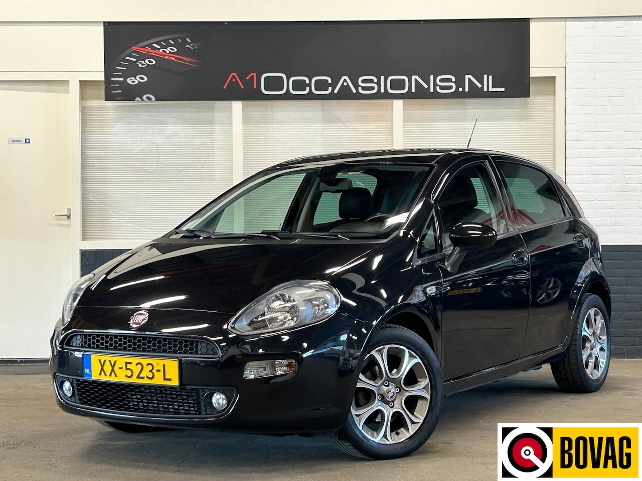 Fiat Punto Evo - 0.9 TwinAir Sempre CLIMA + NAVI! - AutoWereld.nl