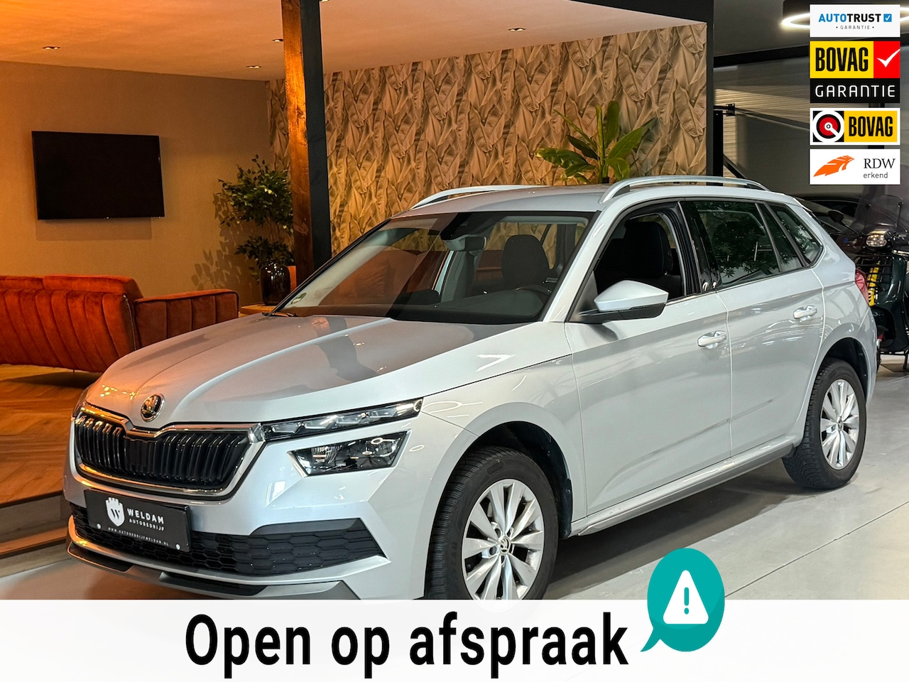 Skoda Kamiq - 1.0 TSI Style|Automaat|Keyless|CarPlay|StoelVW|Lane Assist|Xenon|Rijklaar - AutoWereld.nl