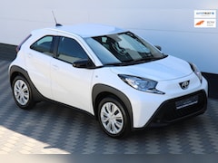 Toyota Aygo X - 1.0 VVT-i S-CVT Play Automaat Carplay Camera