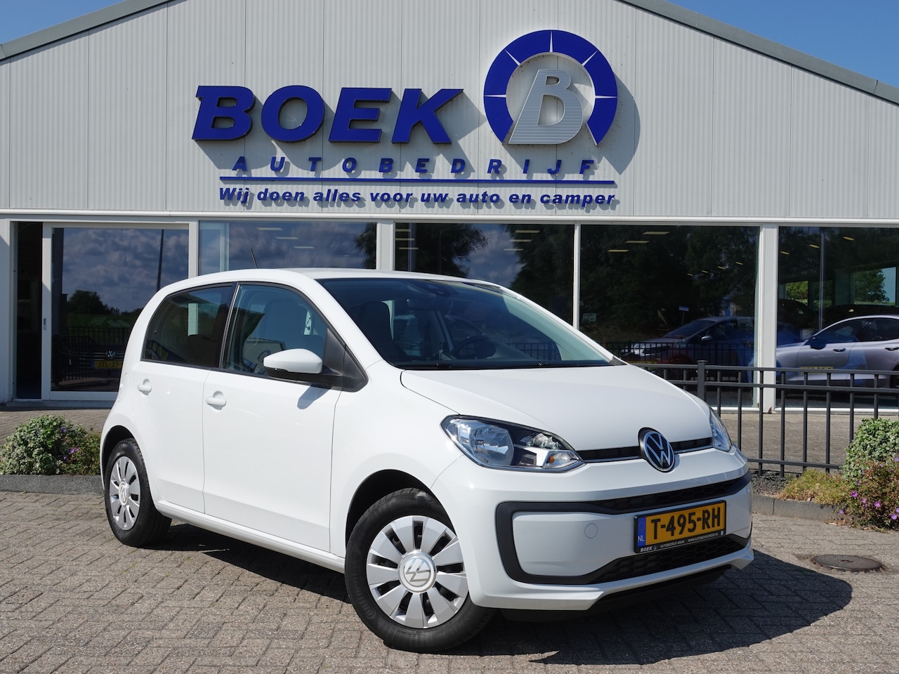 Volkswagen Up! - 1.0 BMT 5-DRS | AIRCO | CRUISE | DAB | BT-TEL - AutoWereld.nl