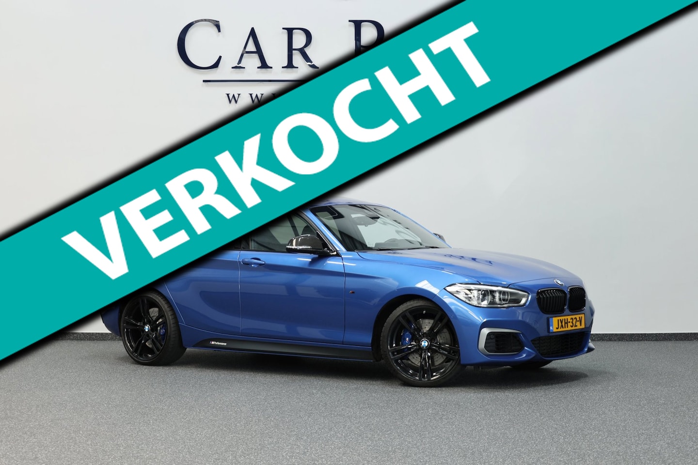 BMW 1-serie - M140i xDrive M-PERFORMANCE LED/SCHUIFDAK/ALCANTARA+S.VERWARMING+MEMORY/KEYLESS/19" LMV/PDC - AutoWereld.nl