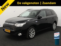 Mitsubishi Outlander - 2.0 PHEV Instyle Bluetooth, Cruise control, Hill hold, Keyless entry, Voorstoelen verwarmd