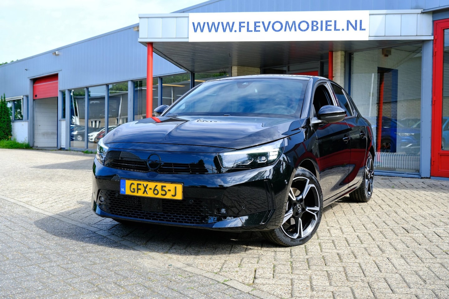 Opel Corsa - 1.2 136pk Turbo Hybrid Ultimate 5drs Aut. Pano|Leder-Alcantara|CarPlay|Stoelmassage! - AutoWereld.nl