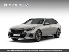 BMW 5-serie Touring - 550e xDrive M Sport Pro Edition | M Sportpakket Pro | Innovation Pack | Panoramadak