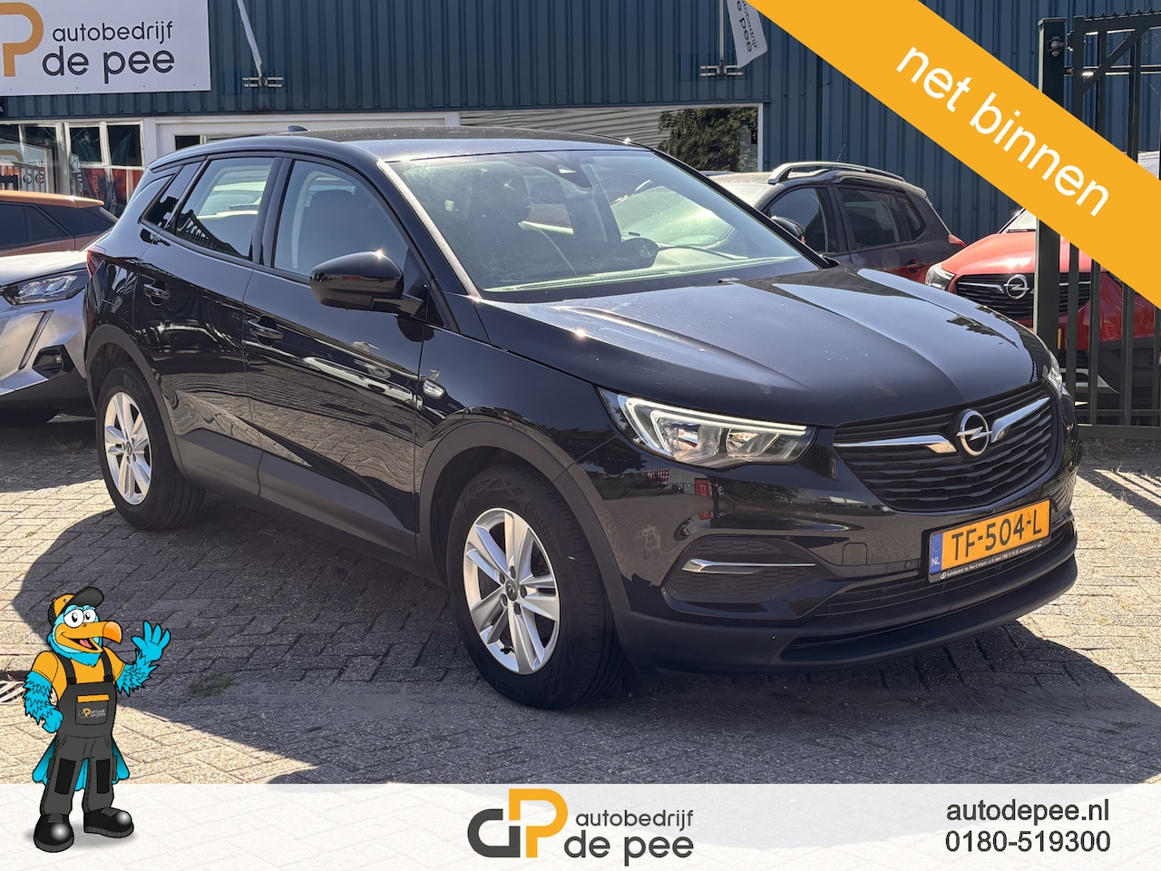 Opel Grandland X - 1.2 Turbo Online Edition GARANTIE/AUTOMAAT/TREKHAAK/CRUISE/CLIMA/CARPLAY/SENS. V+A rijklaa - AutoWereld.nl