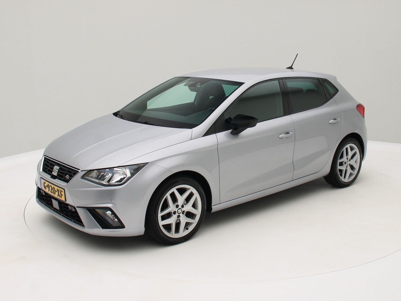 SEAT Ibiza - 1.0 TSI FR Business Intense / Carplay / Camera / Navi / Origineel NL - AutoWereld.nl