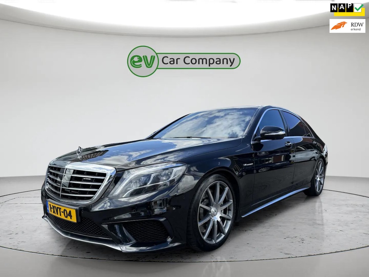 Mercedes-Benz S-klasse - AMG 63 4Matic Lang | Chauffeurs pakket | V8 | Burmester | Panoramadak | CarPlay | Massage - AutoWereld.nl