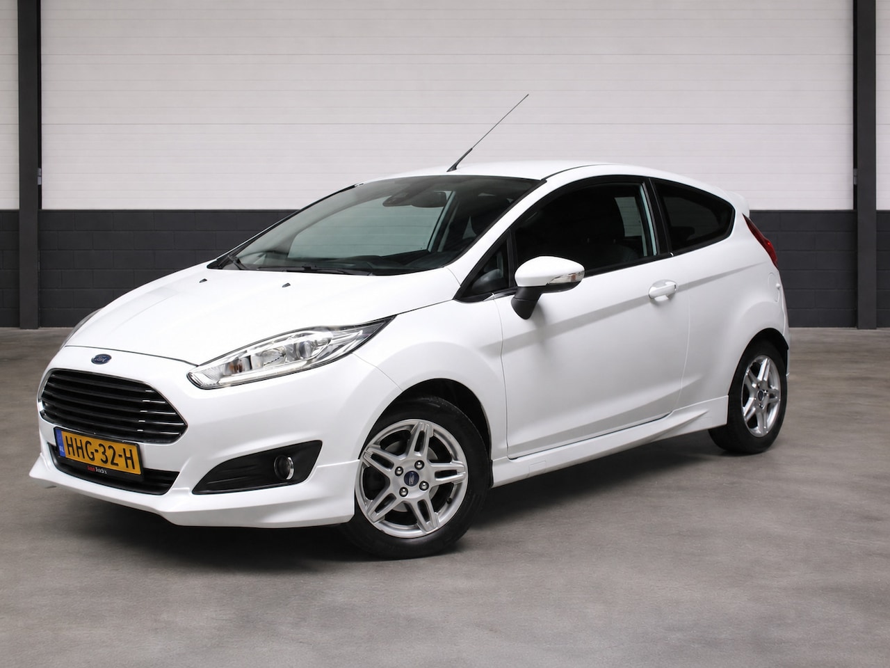 Ford Fiesta - 1.0 EcoBoost Sport l Airco l Elek Pak l PDC - AutoWereld.nl