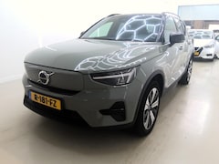 Volvo XC40 - 231PK Plus 70 kWh | Trekhaak | Getint Glas | All-Season | Adap Cruise
