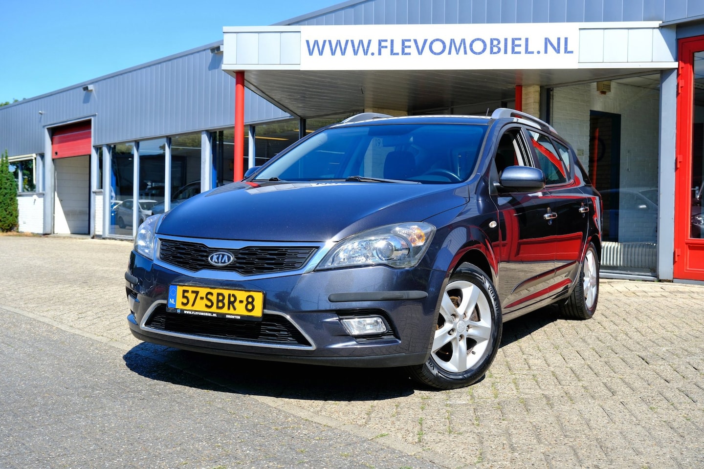 Kia Cee'd Sporty Wagon - Ceed 1.4 CVVT Navigator Plus Pack - AutoWereld.nl